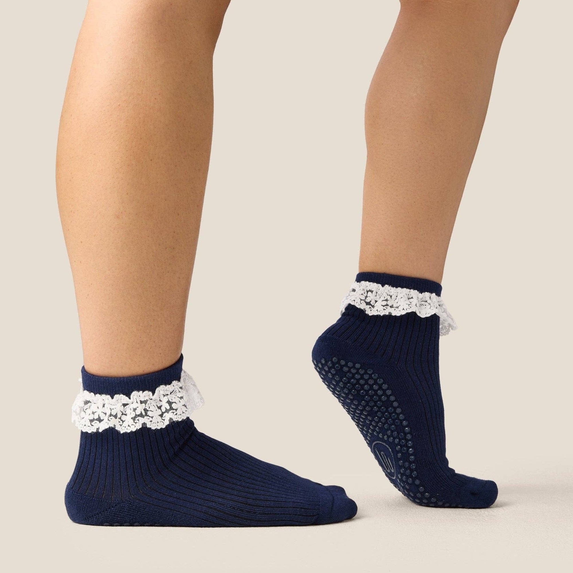 Quarter Crew Grip Socks Lovers Lace Navy