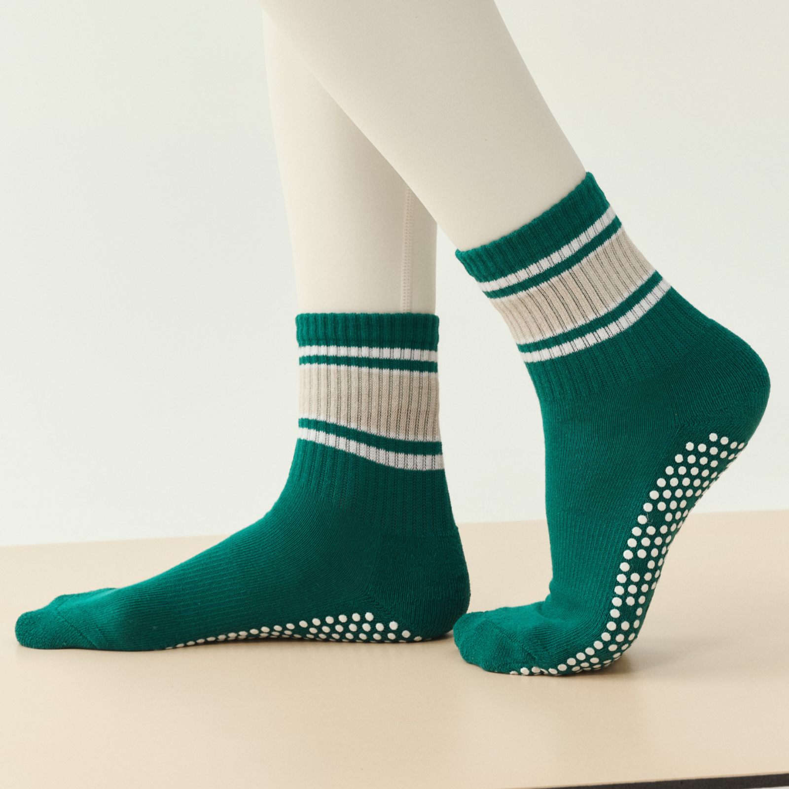Crew Non Slip Grip Socks - Emerald Oat Stripe