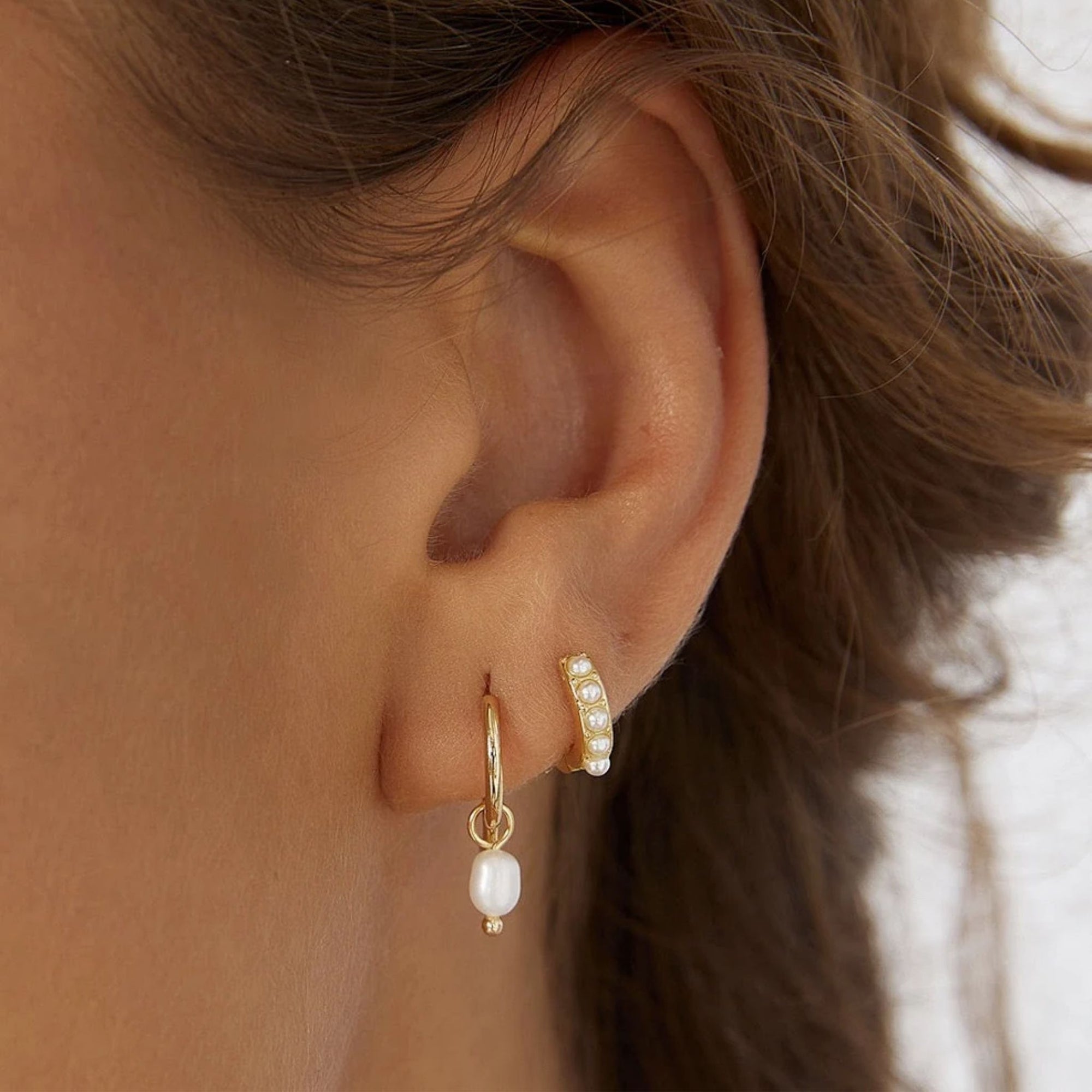 Cordella Pearl Earrings Gold
