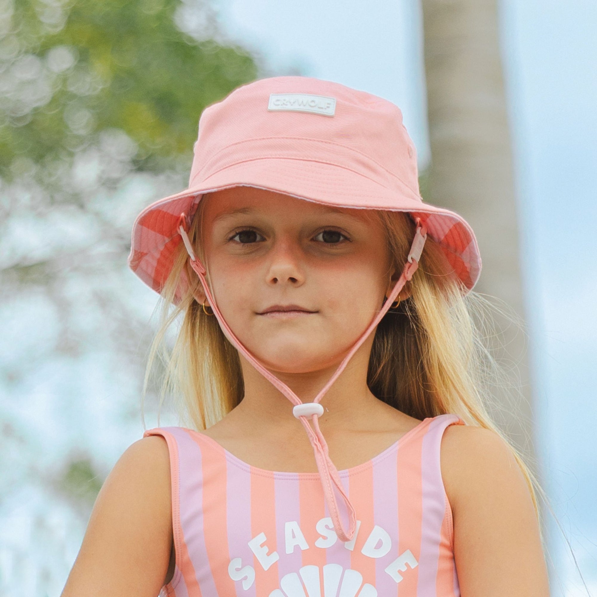 Reversible Bucket Hat Flamingo