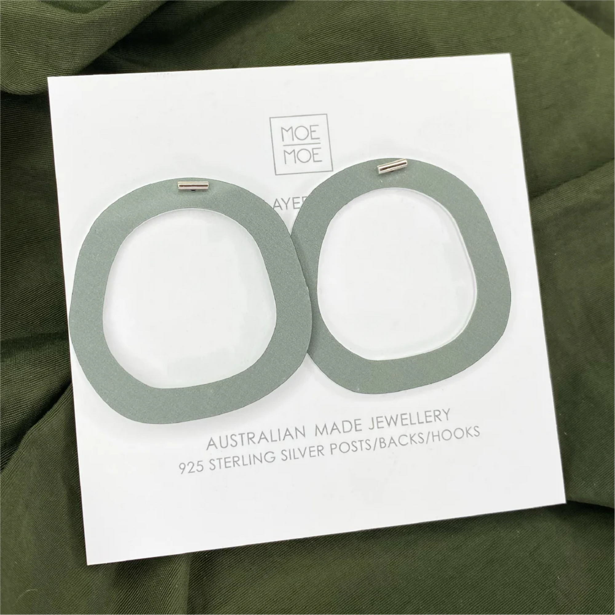 Earth&amp;Stone Organic Halo Stud