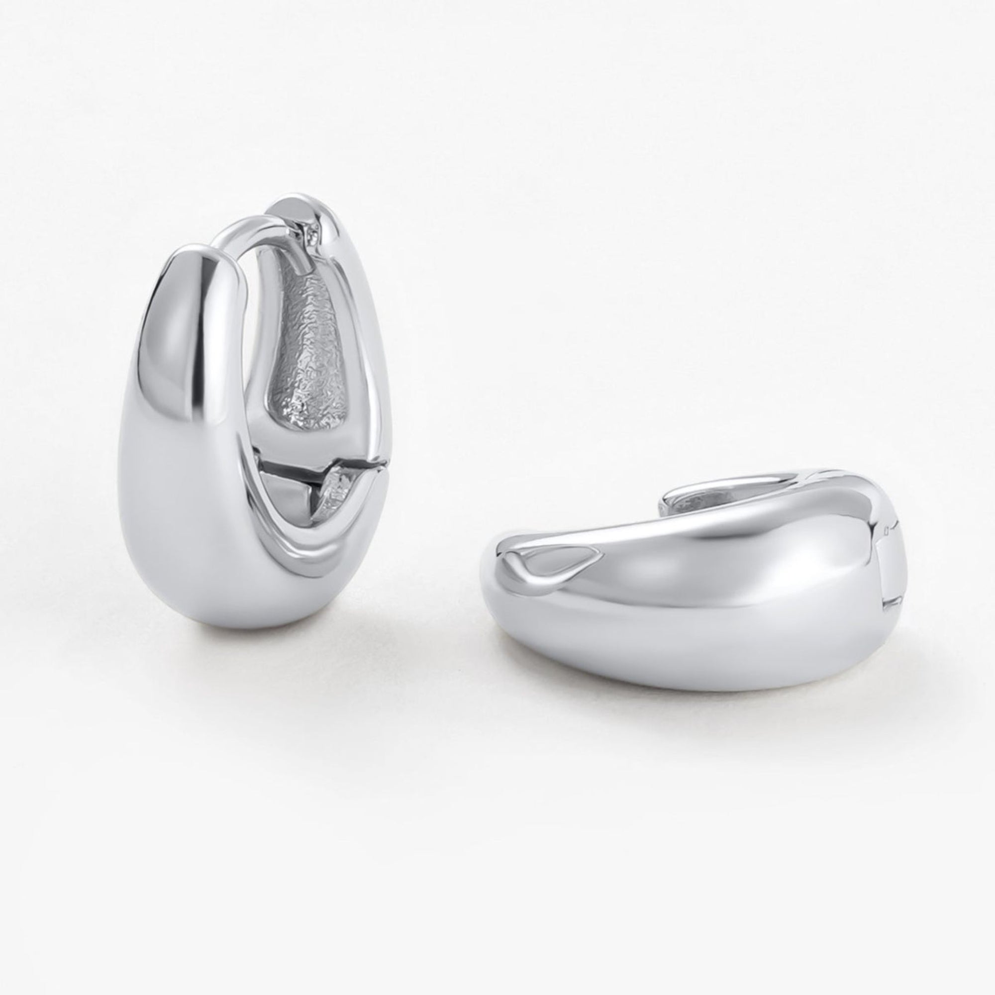 Steph Silver Hoop - Medium