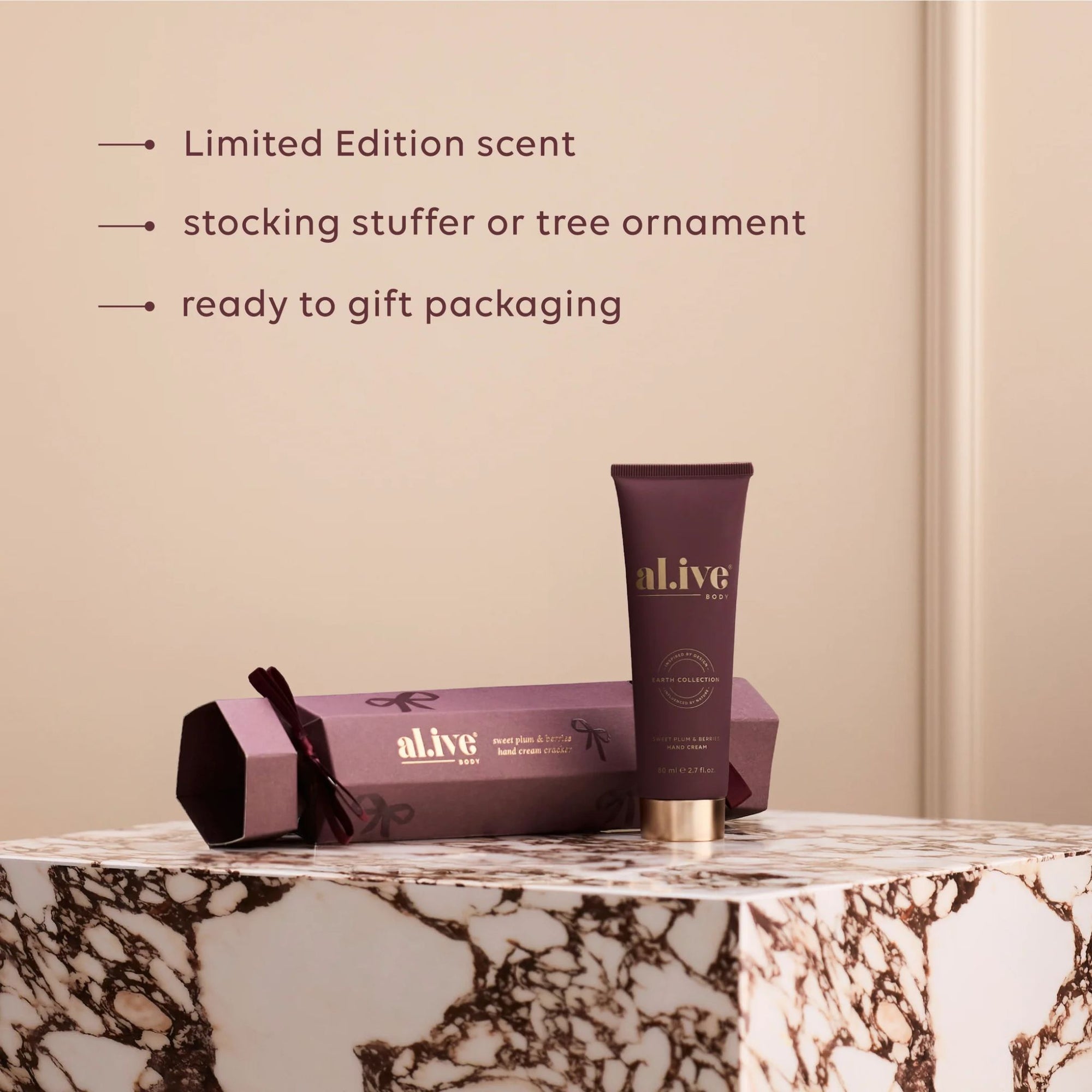 Hand Cream Cracker Sweet Plum &amp; Berries