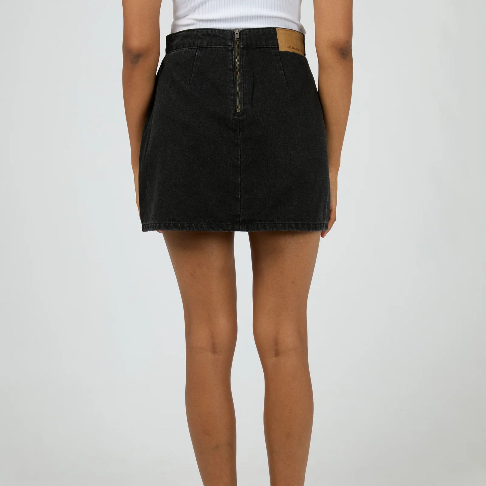 Becca Skirt - Oxley and Moss