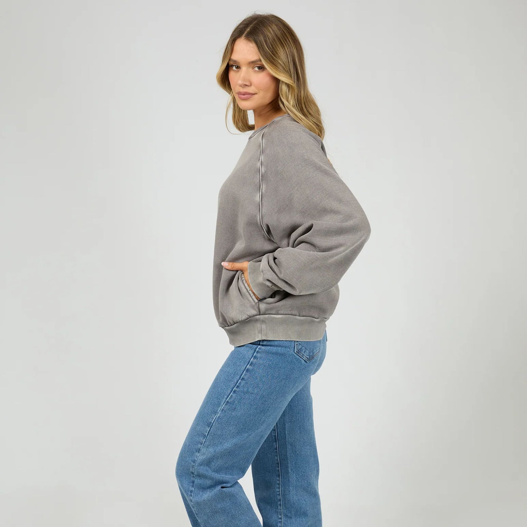 AAE Vintage Raglan Crew