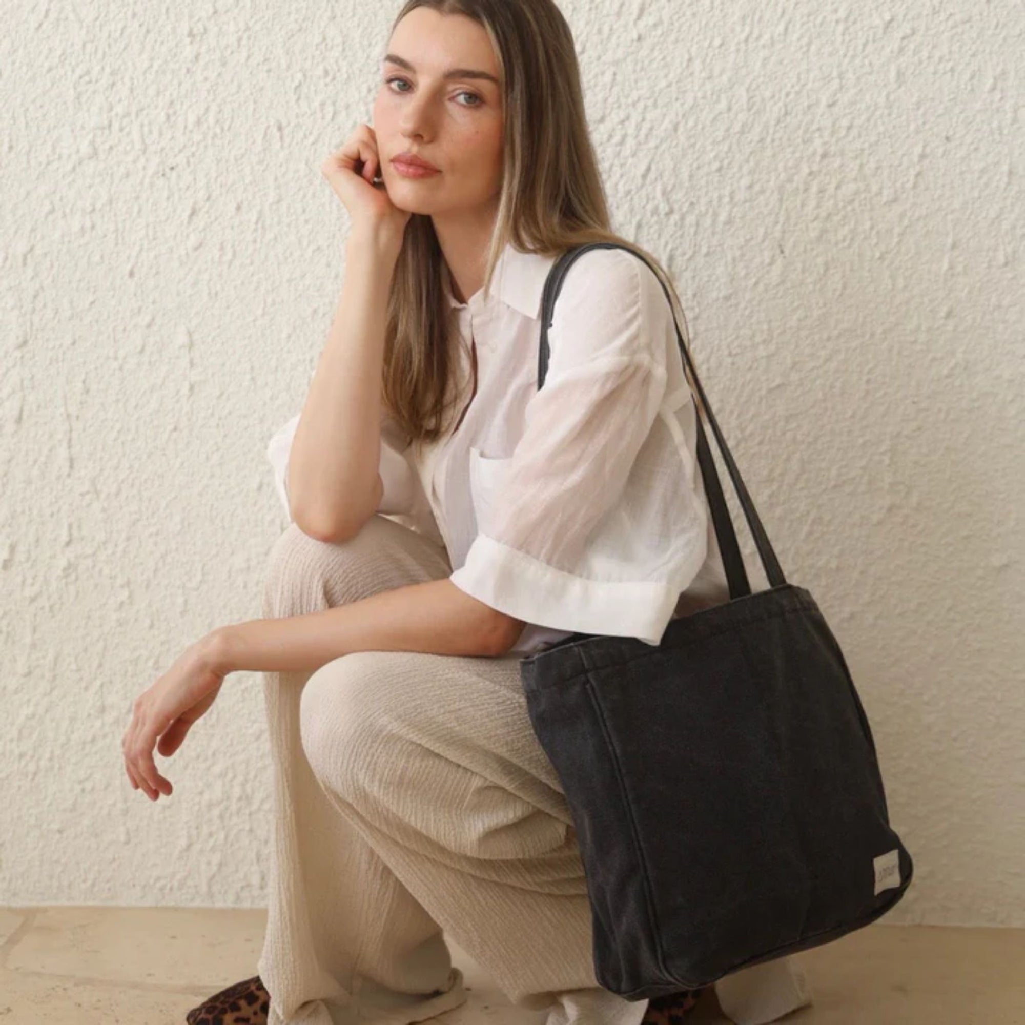 Midi Pocket Tote