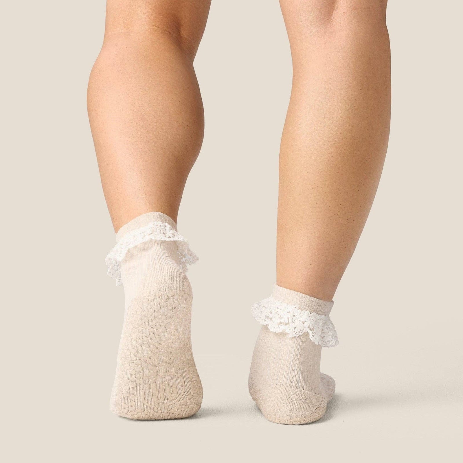 Quarter Crew Grip Socks Lovers Lace Oat