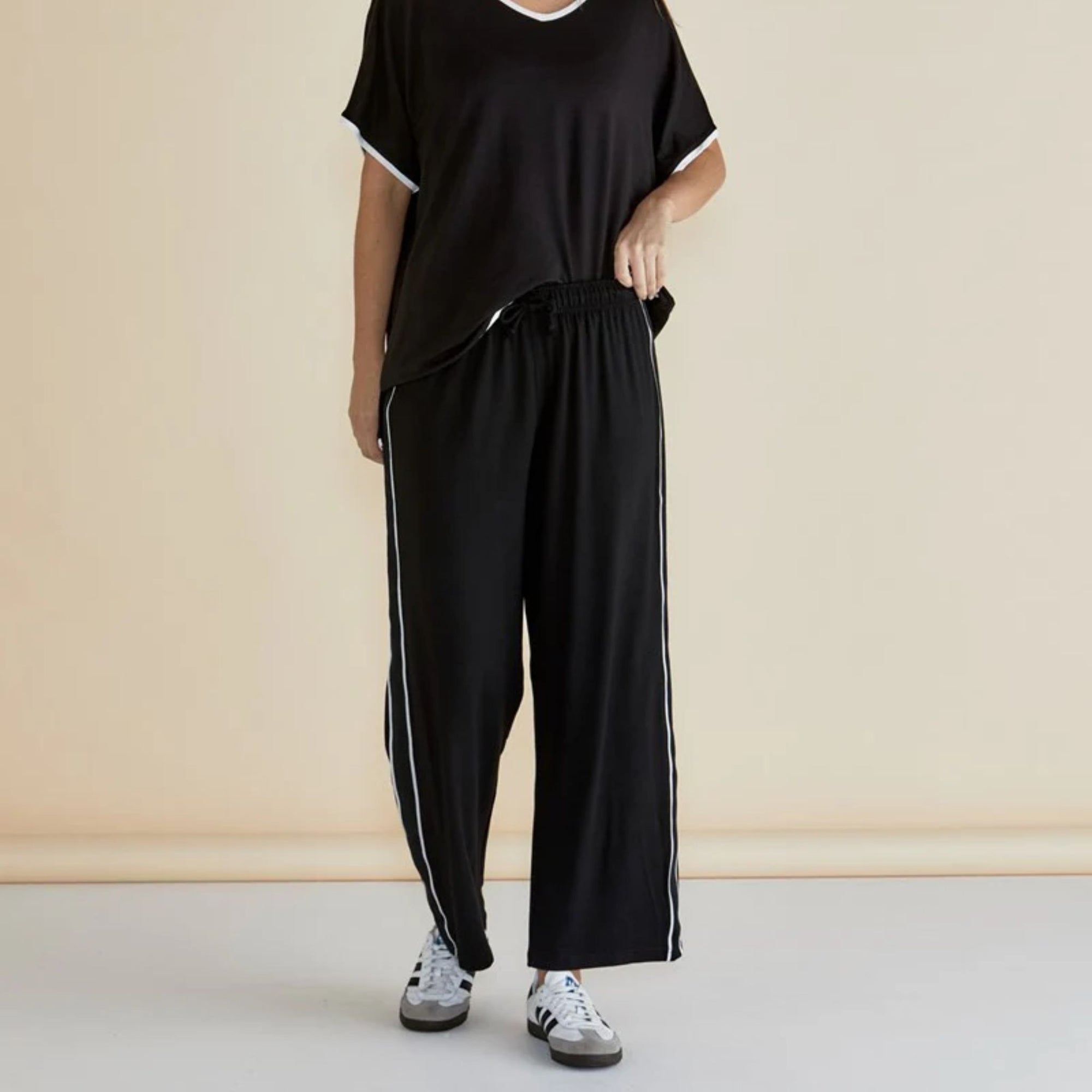 Evelyn Wide Leg Jogger - Oxley and Moss