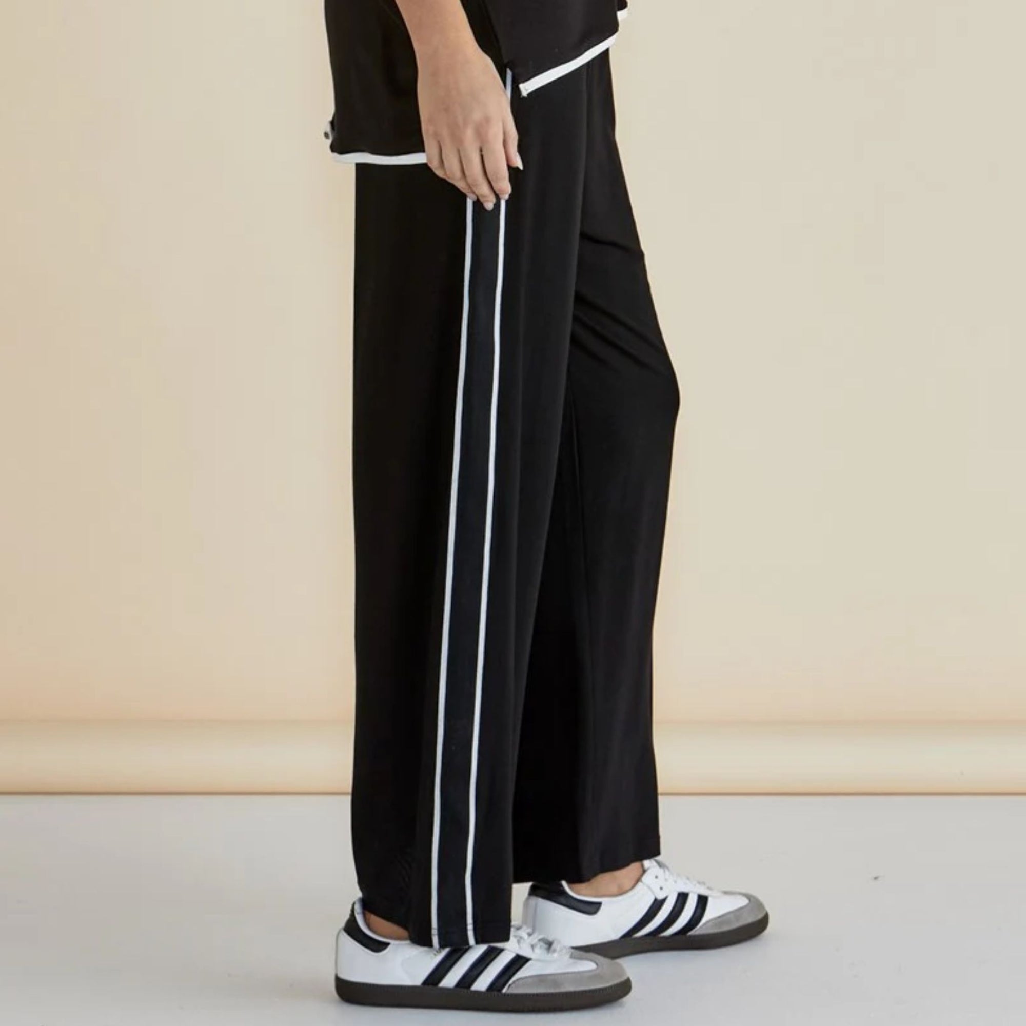Evelyn Wide Leg Jogger - Oxley and Moss