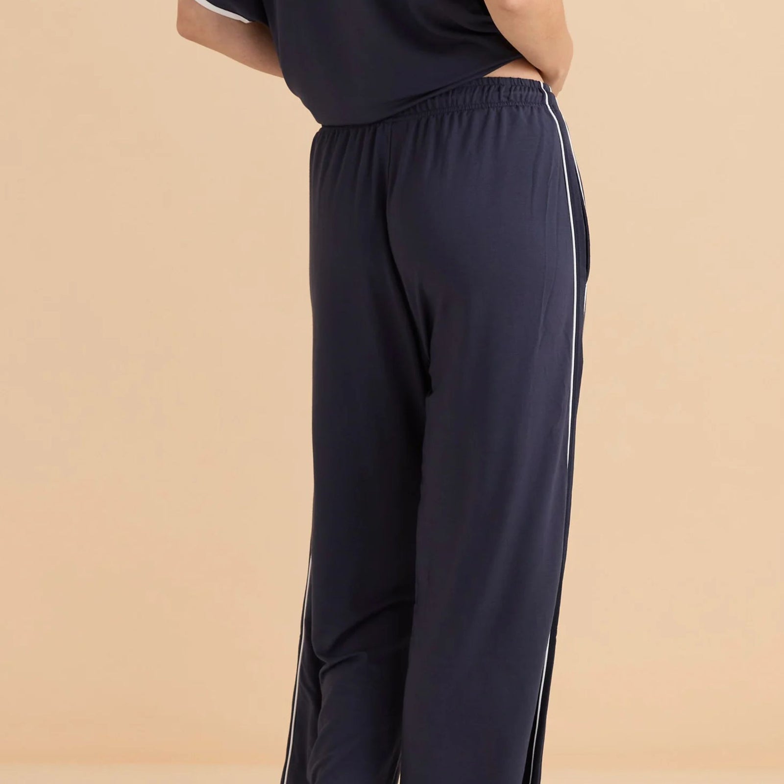 Evelyn Wide Leg Jogger