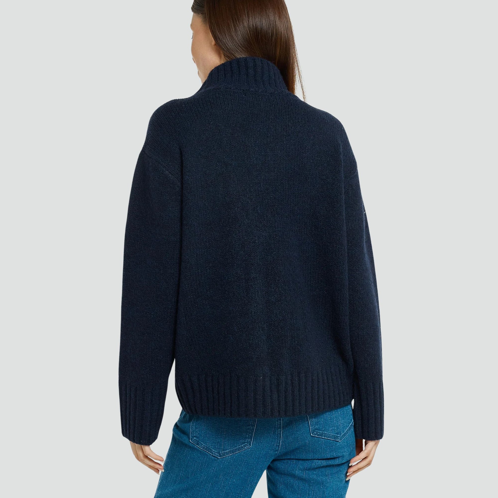 Lola Jumper