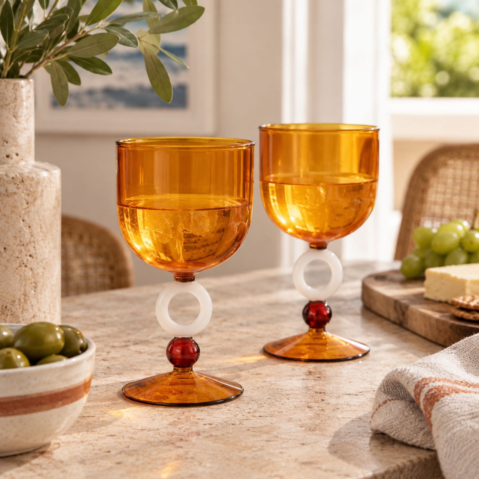 Tybalt Wine Glass Set Amber