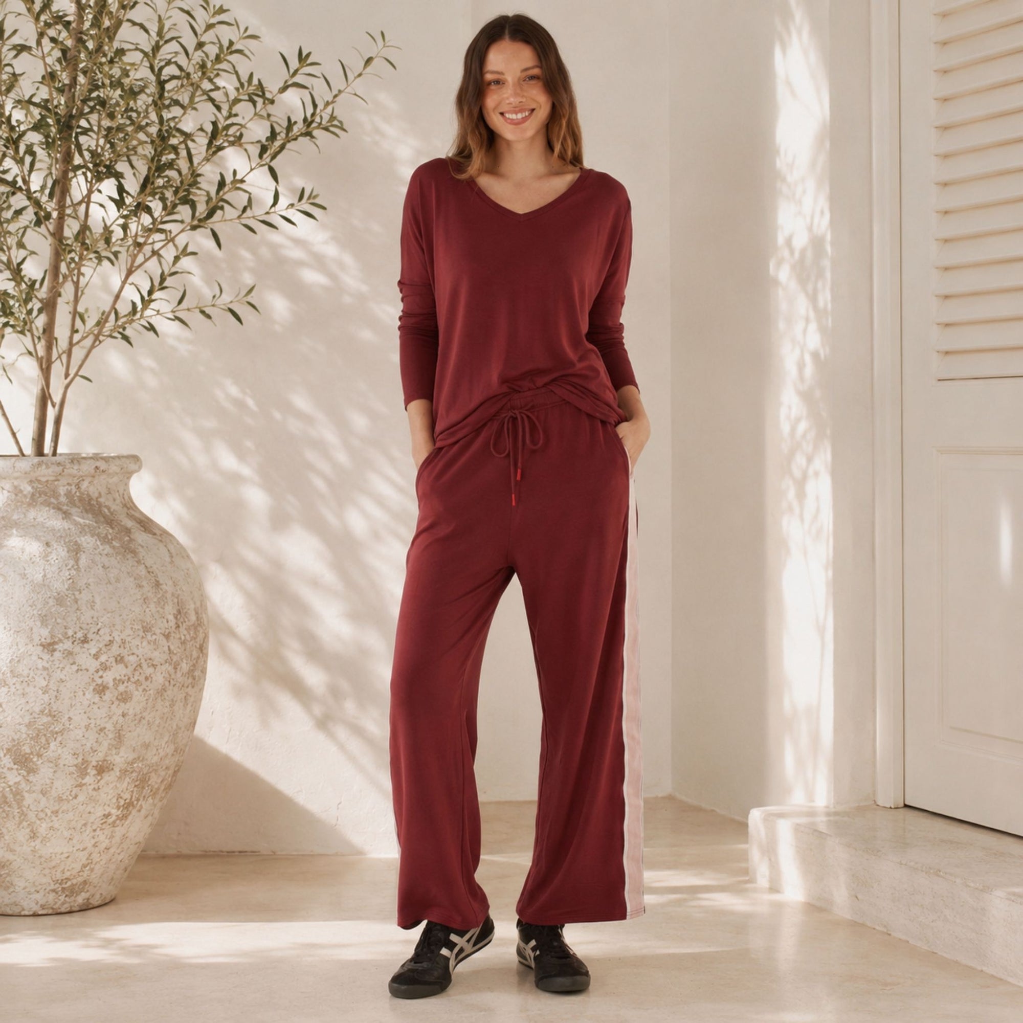 Evelyn Wide Leg Jogger Burgundy