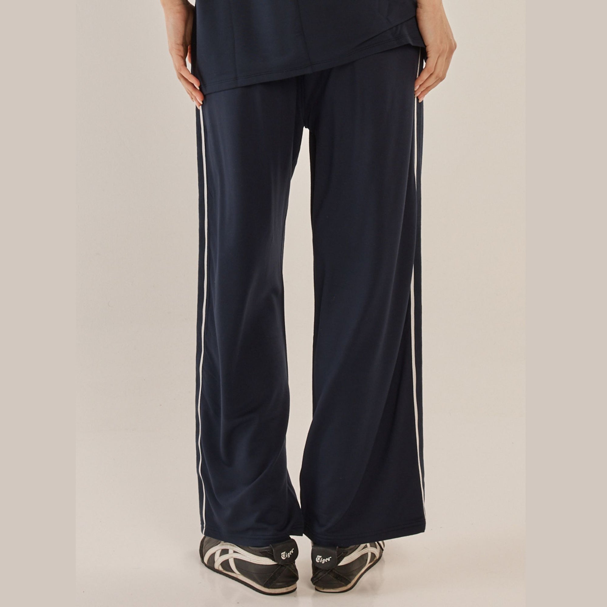 Evelyn Wide Leg Jogger Navy