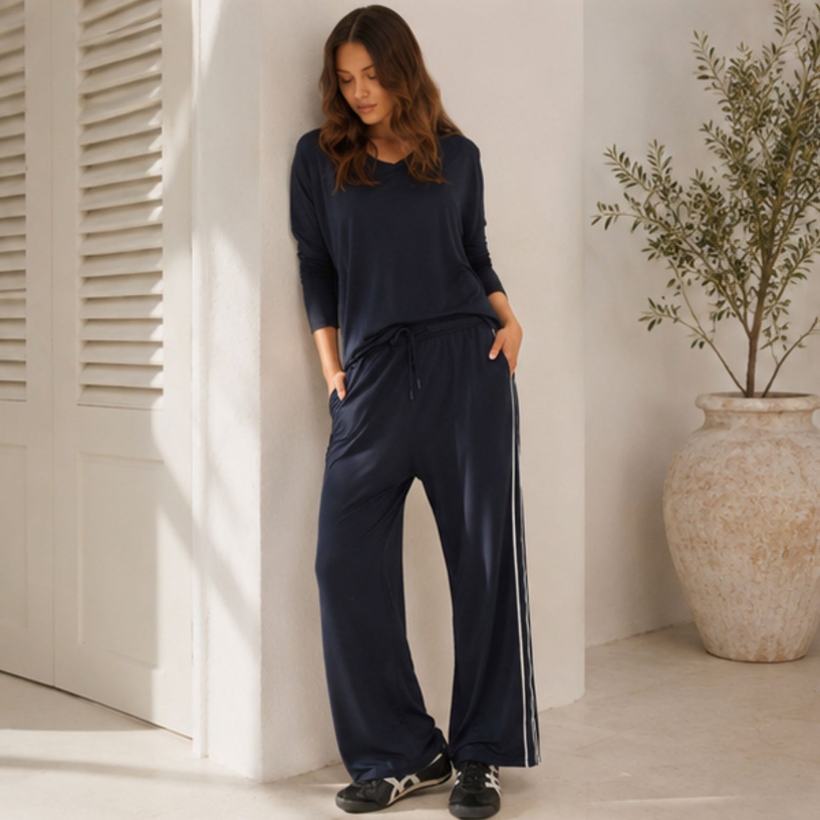 Evelyn Wide Leg Jogger Navy
