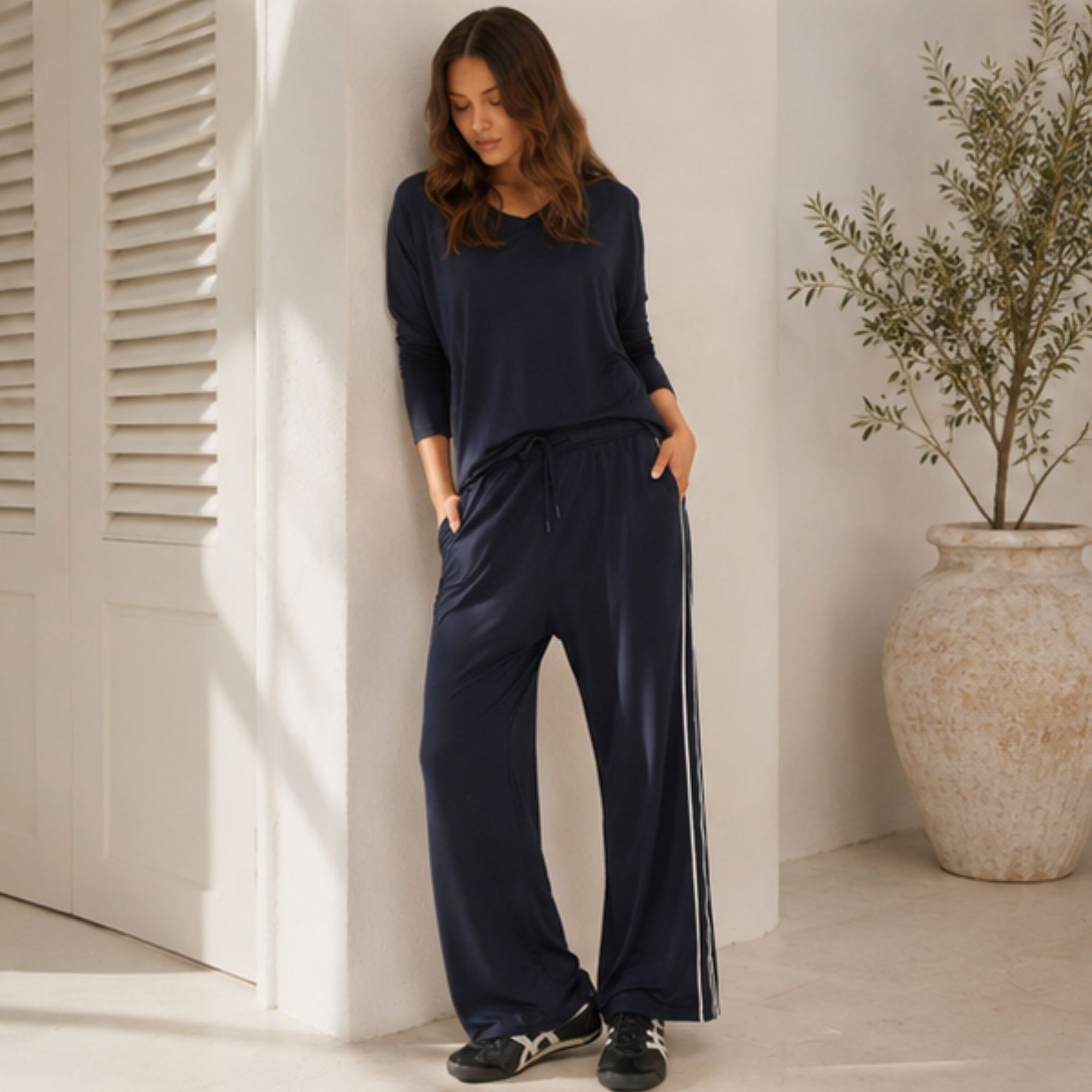 Evelyn Wide Leg Jogger Navy