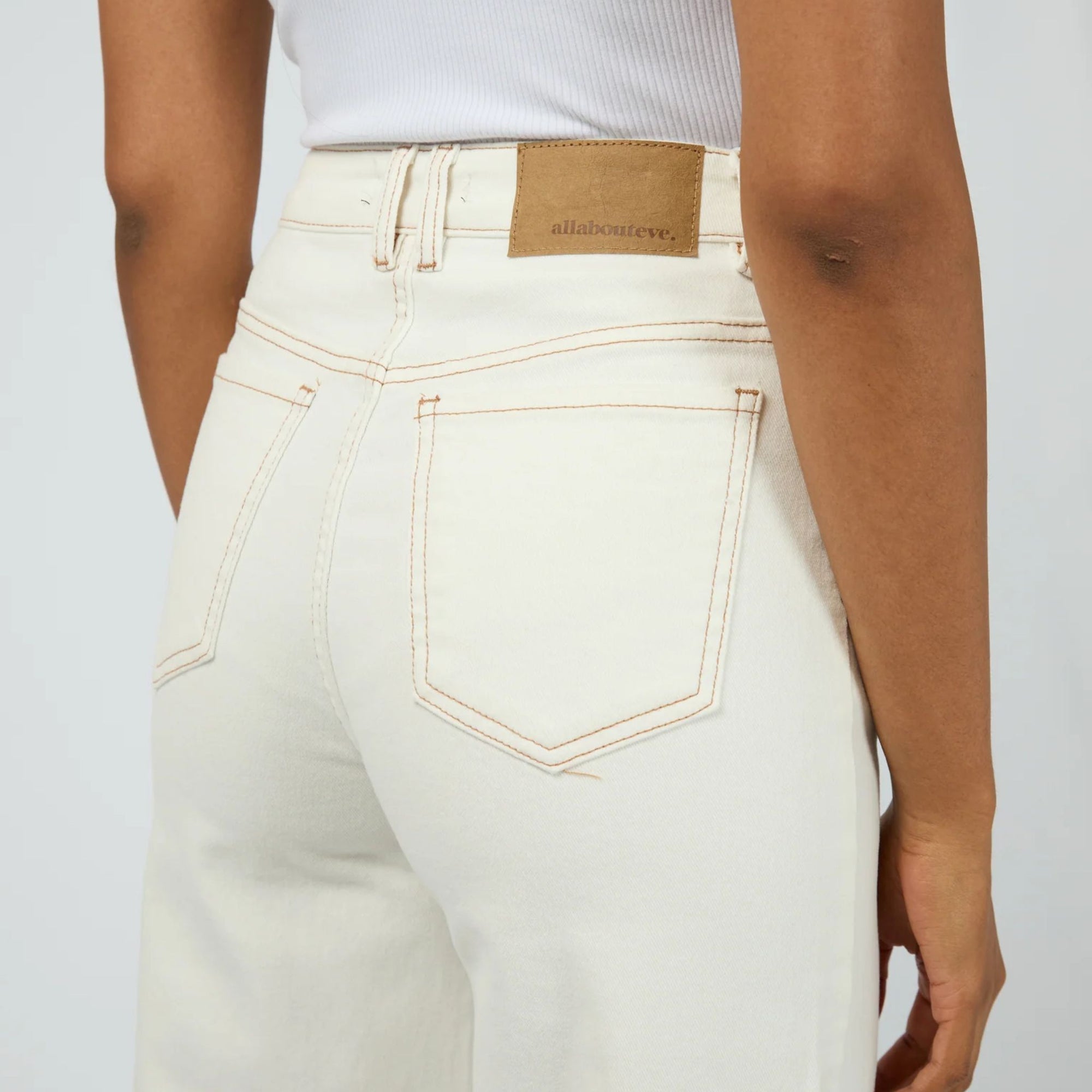 Jacqui Wide Leg Jean