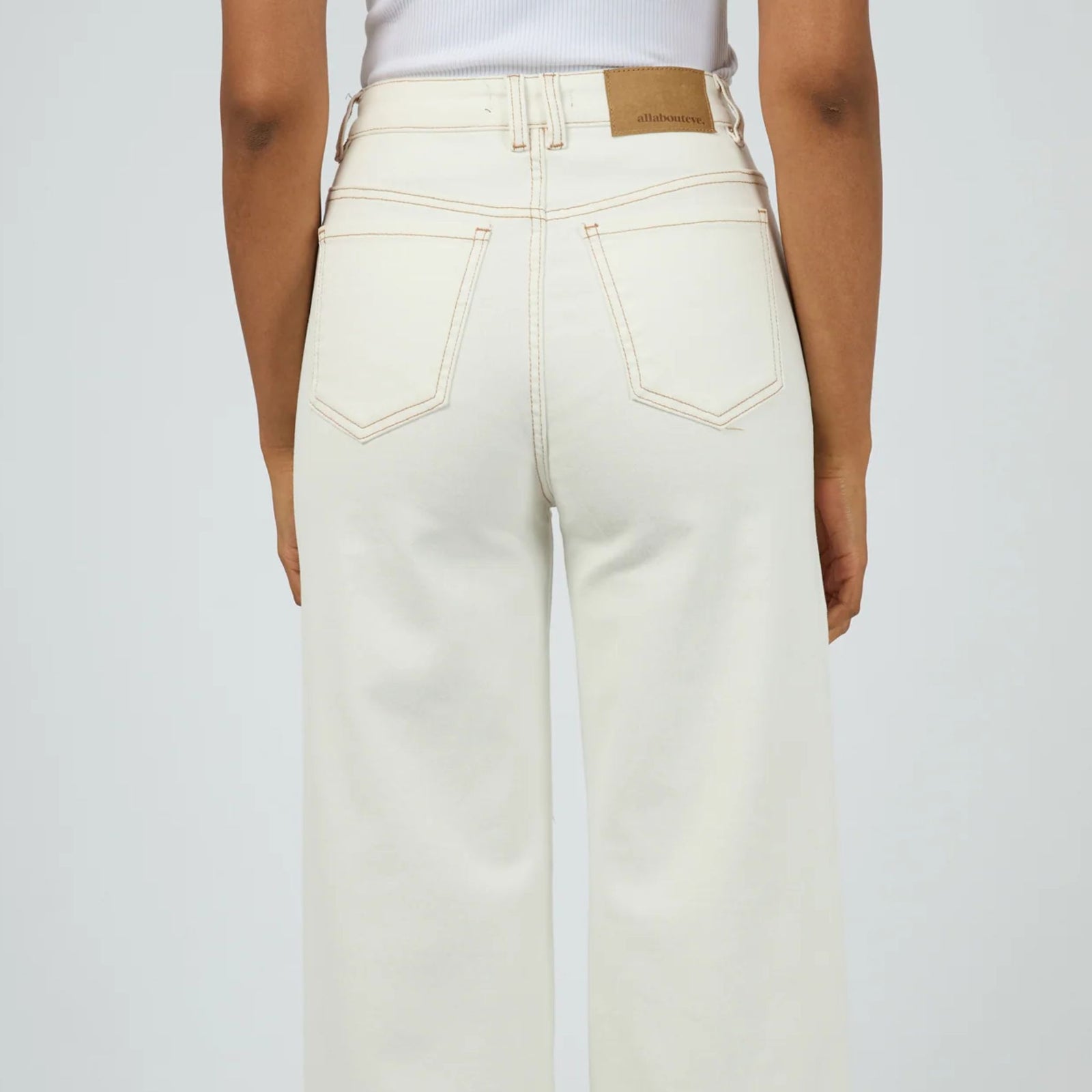 Jacqui Wide Leg Jean