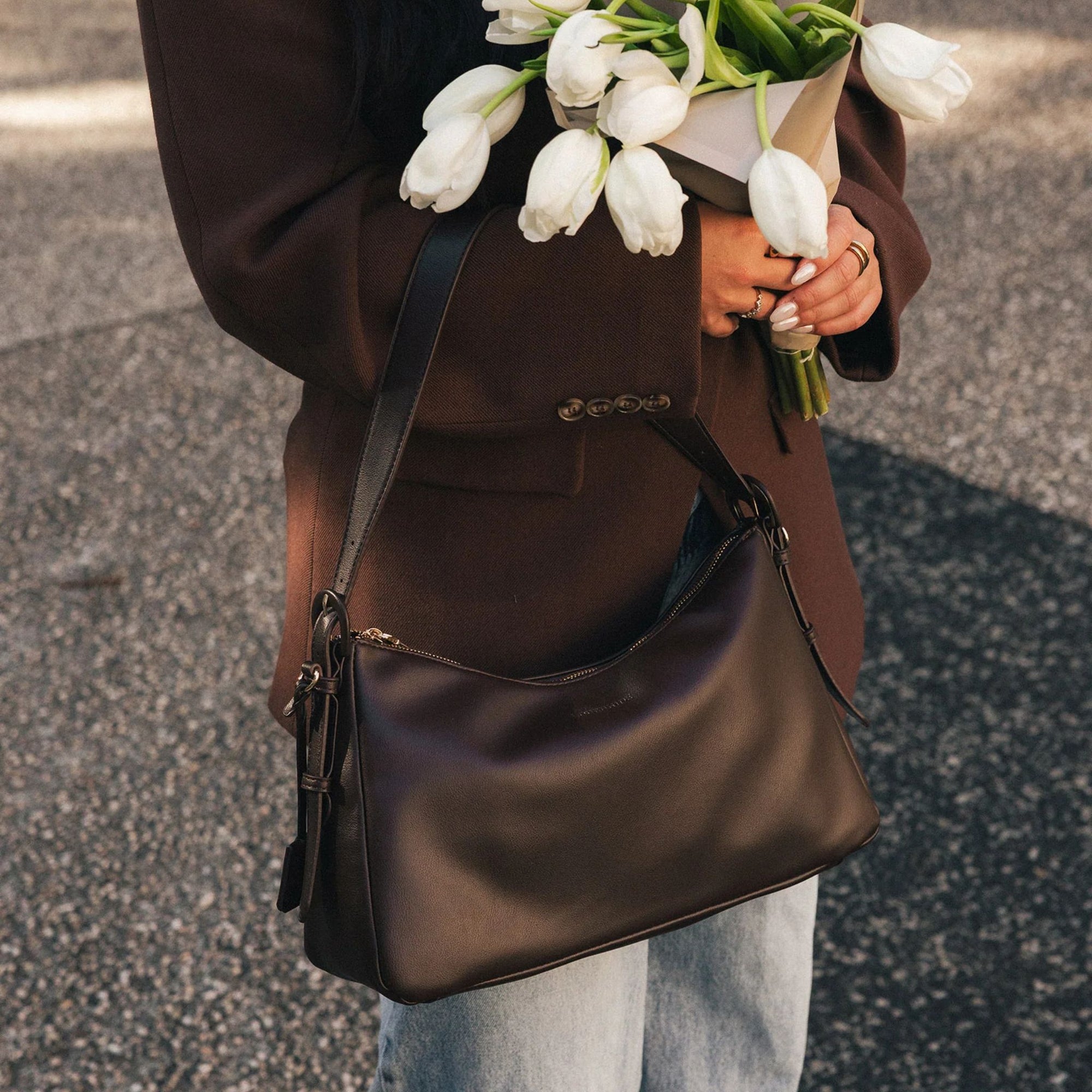 Roxanne Shoulder Bag