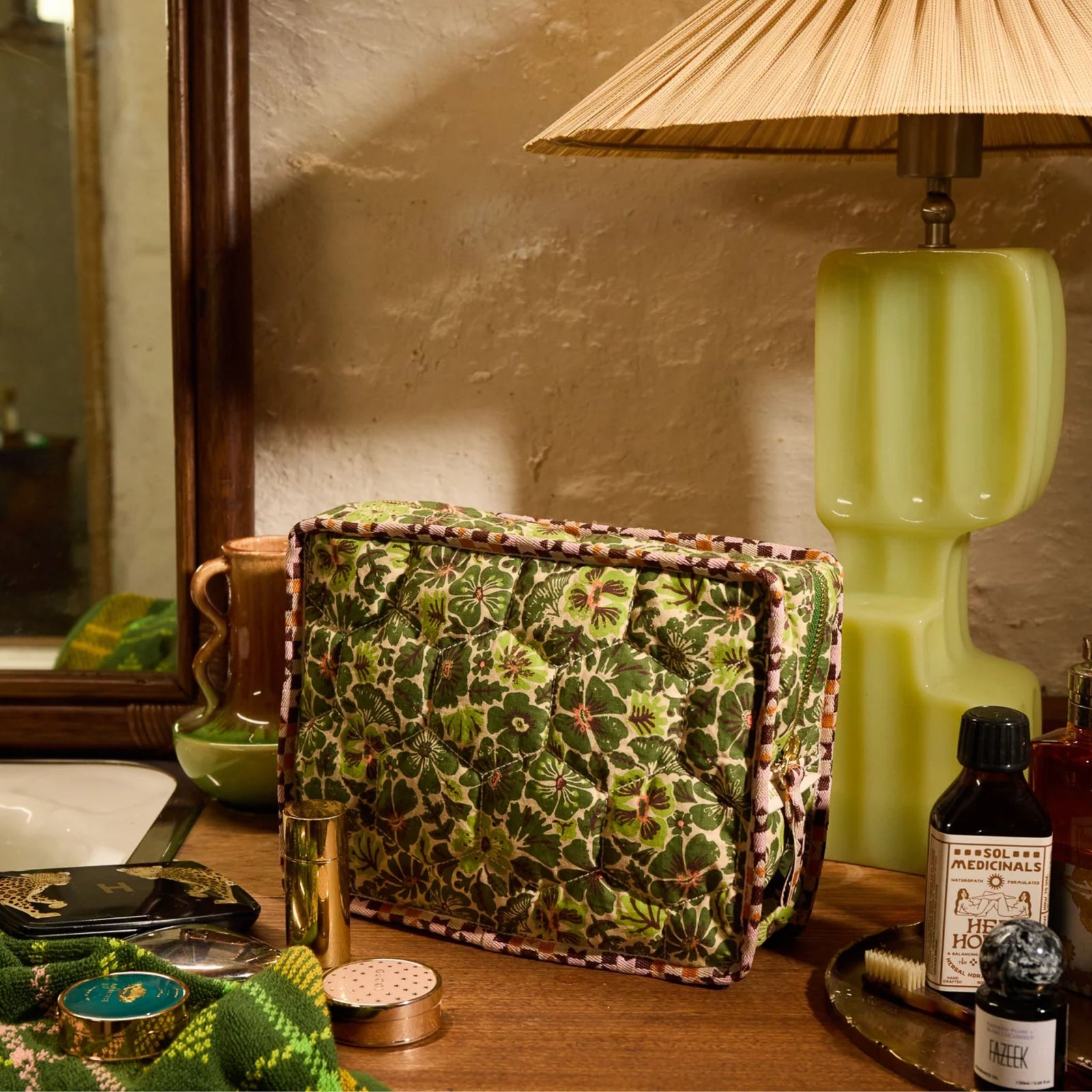 Magnolia Vanity Bag Cactus Green