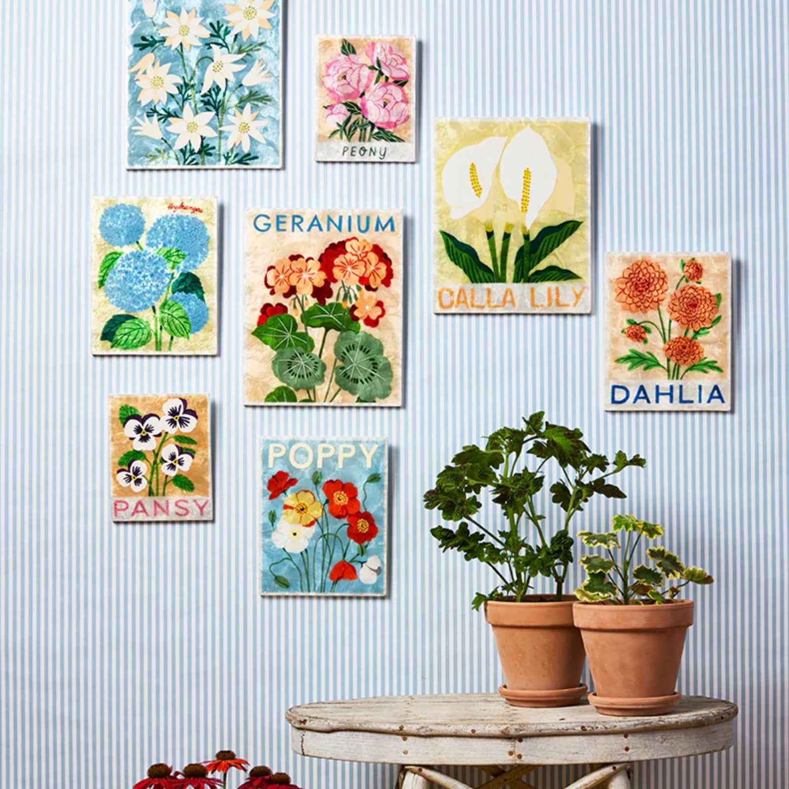 Market Lily Wall Tile