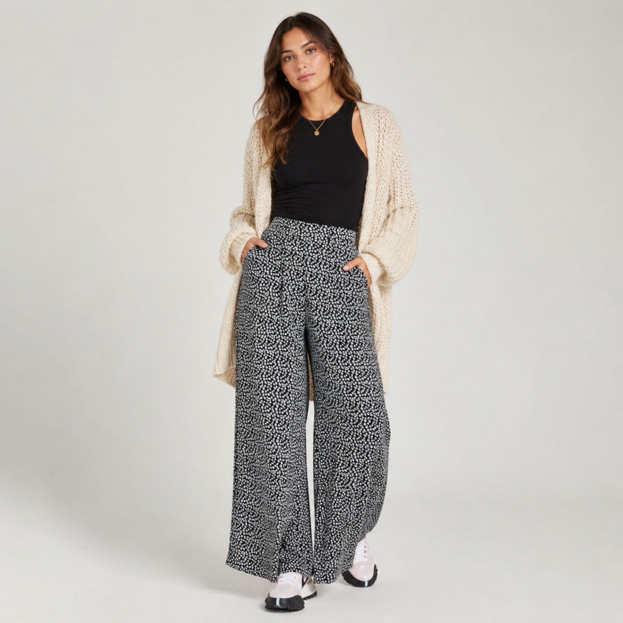 Nicolette Pant