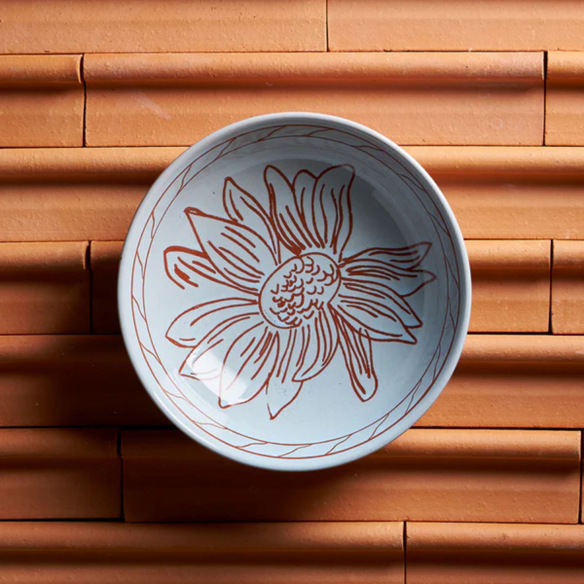 June's Daisy Bowl - Oxley and Moss