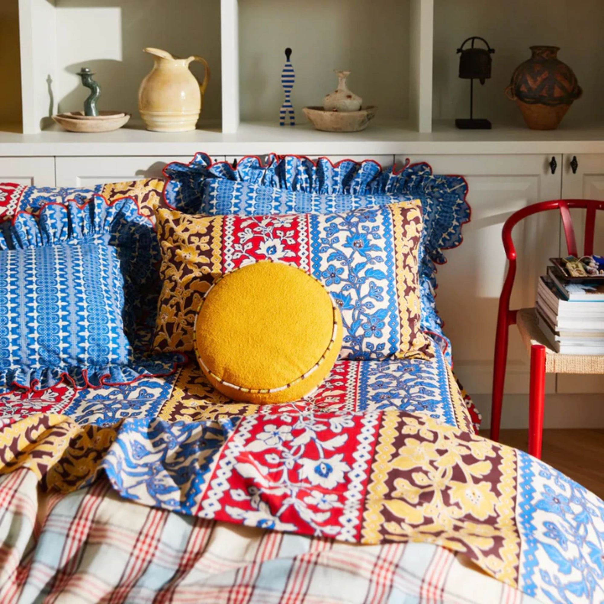 Delana Round Cushion