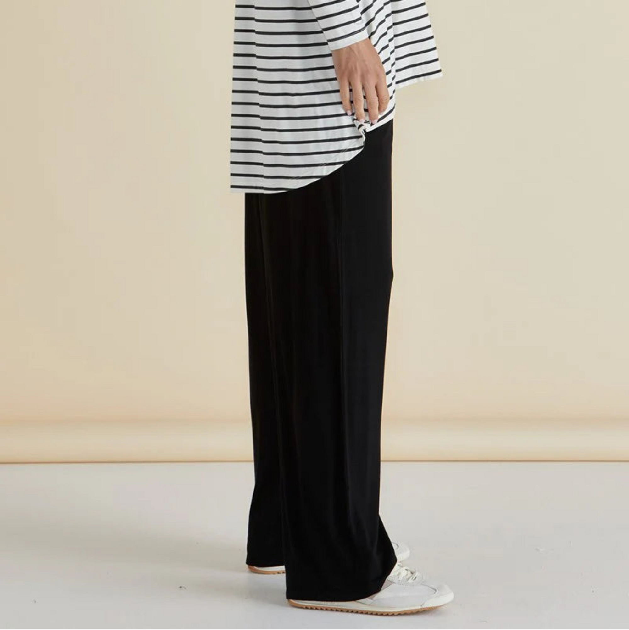 Weston Wide Leg Jogger