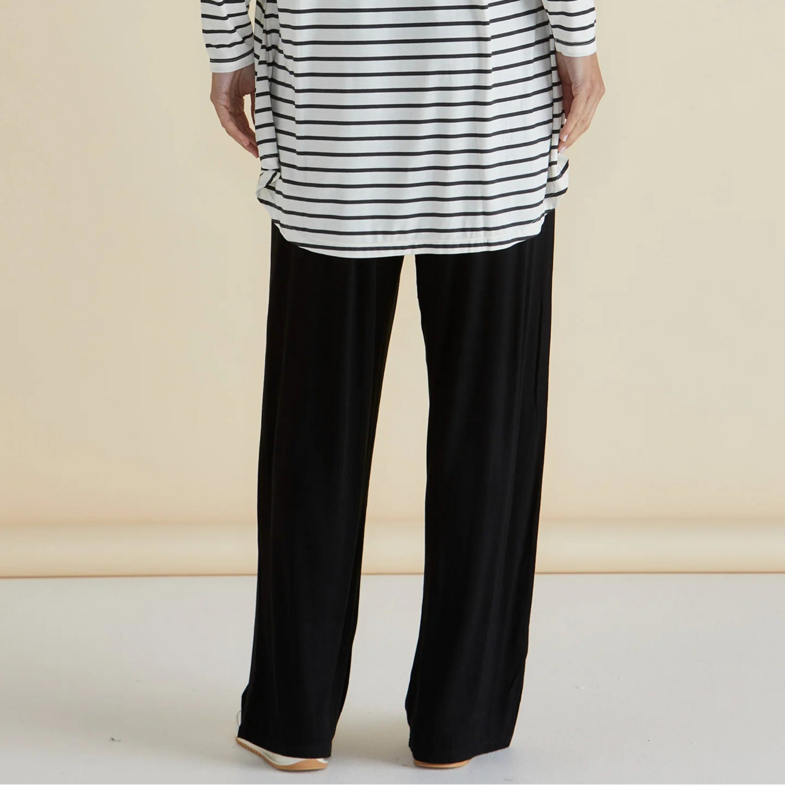 Weston Wide Leg Jogger