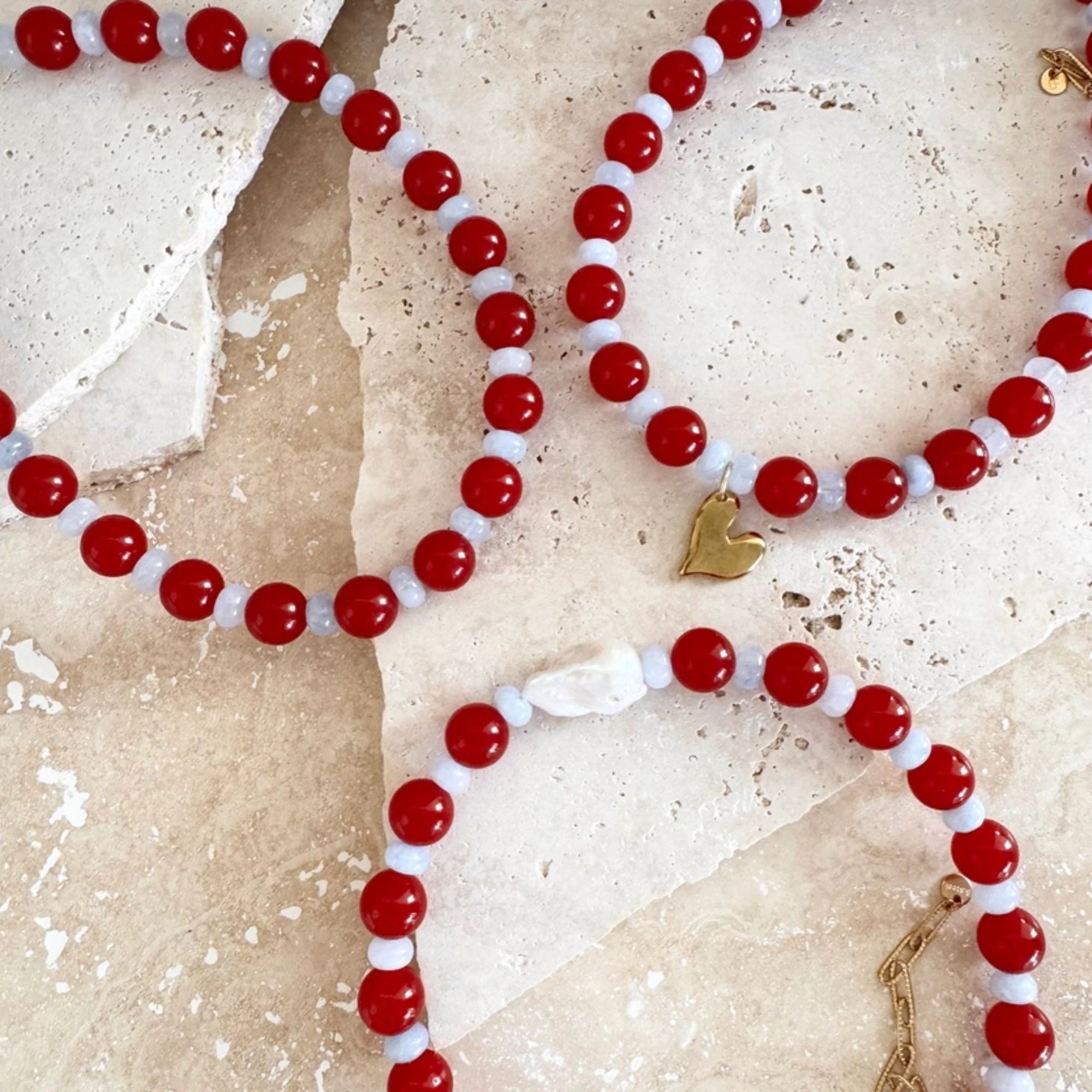 Wilma Baroque Pearl Necklace Berry